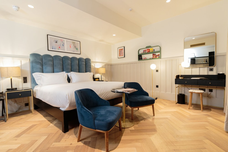 Bedroom 2, The Clarence, Dublin