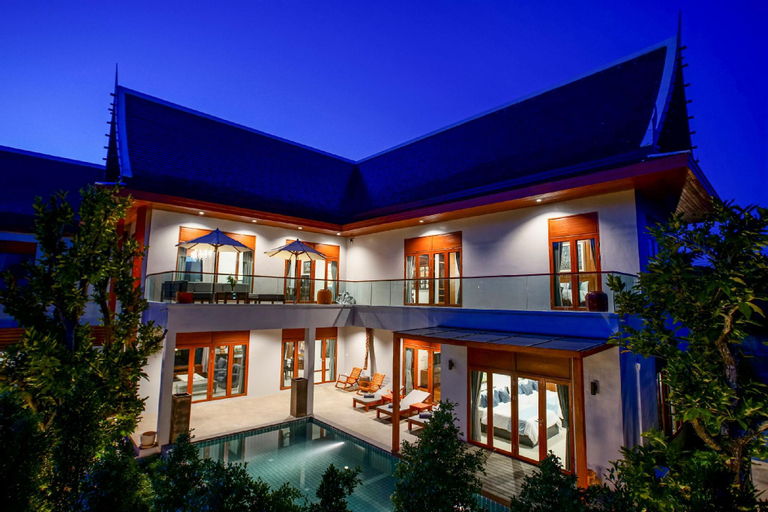 Exterior 1
