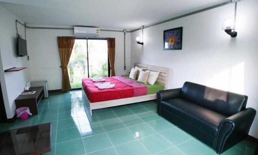 Bedroom 3, Smile Buffalo Resort สไมล์ รีสอร์ท, Manorom