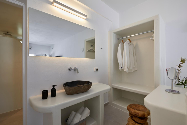Bathroom 5, Anchor Suites, South Aegean