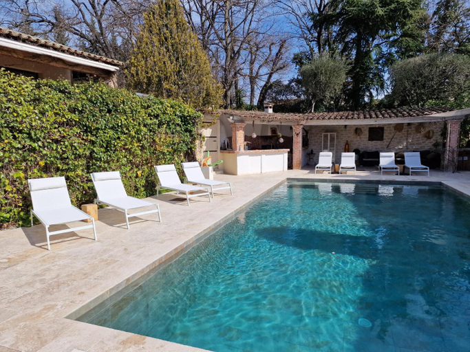 Others 3, Le Mas de Mougins, Alpes-Maritimes