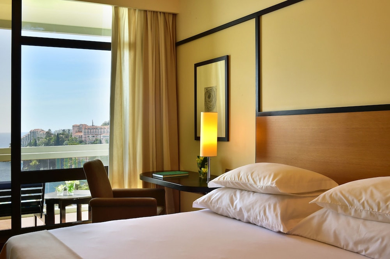 Bedroom 2, PESTANA CASINO PARK, Funchal