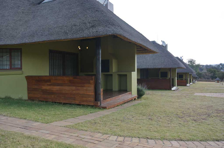 Others 4, Impangele Lodge, West Rand