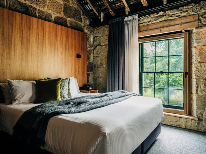 Bedroom 12