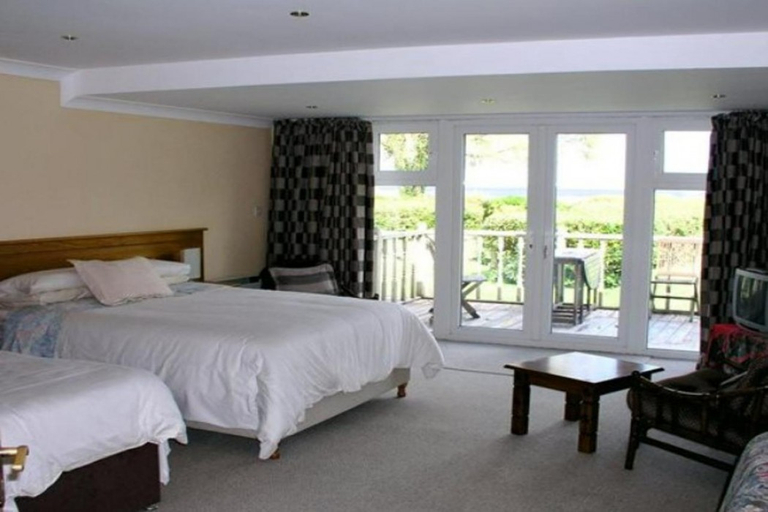 Bedroom 3, Lakeland Midsummer Lakehouse