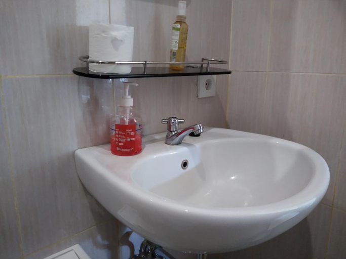 Bathroom 3, Omank Agus Homestay, Gianyar