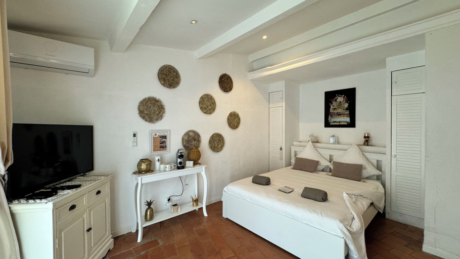 Bedroom 2, B&B Maison Gigi, Var