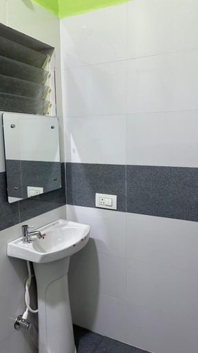 Bathroom 4, Supritha Homestay Hampi, Bellary