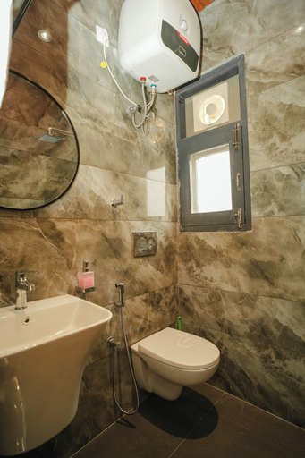 Bathroom 3, The Pine melody -4BHK Villa, Solan
