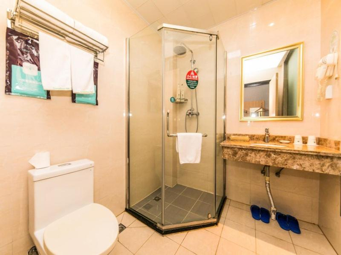 Bathroom 3, GreenTree Inn HeFei BinHu New District Exhiibition Centre Quanhe Road Express Hotel, Hefei