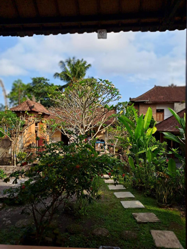 Exterior & Views 22