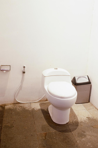 Bathroom 2, Nunggalan Octopus 1, Badung