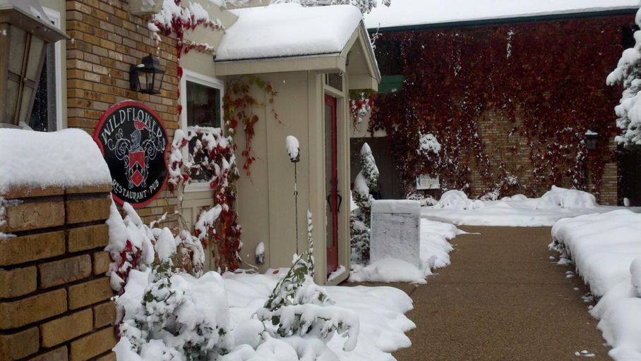 Exterior & Views 1, Hilltop Inn, Broomfield
