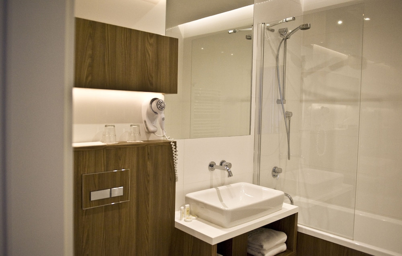 Bathroom 3, Hotel Elektor, Kraków City