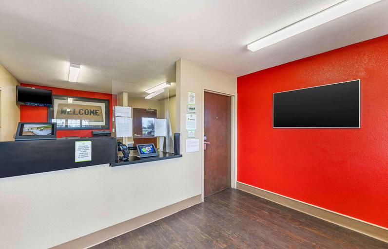 Public Area, Studio 6 Suites Sacramento Northgate CA, Sacramento