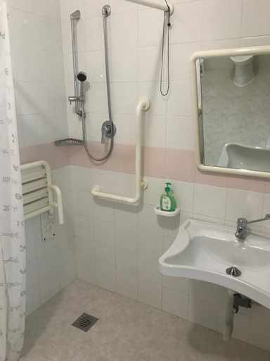 Bathroom 4, Centro di Spiritualita Madonna della Nova, Brindisi