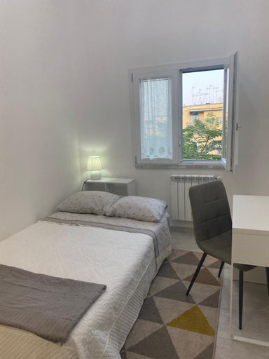 Bedroom 2, GARDEN HOUSE Apartments in Naples, Napoli