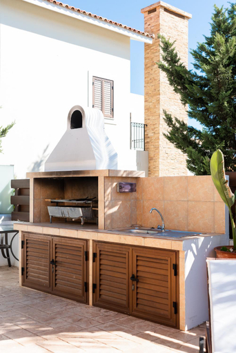 4, Villa Iris by Ezoria Villas