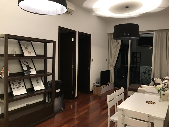 IC Lux High Flr, 3minMTR, Sky Bar, gym, pool, Hong Kong Island