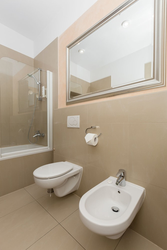 Bathroom 2, Hotel Floryan Old Town, Kraków City