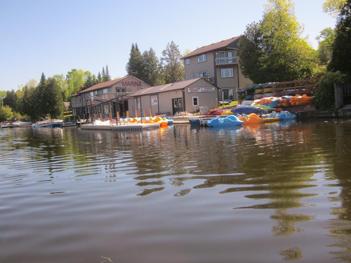Others 4, Sauble River Marina and Lodge Resort, Bruce