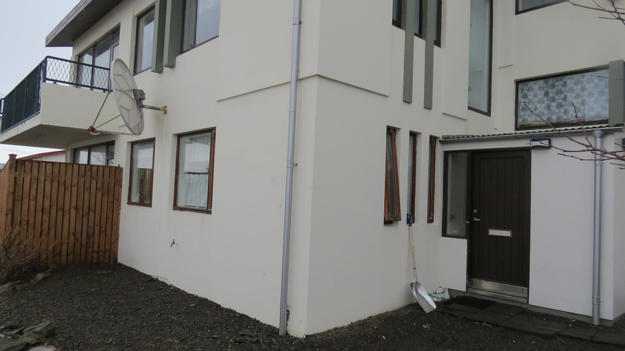 Beautiful house just 50 m from the sea, Hólmavíkurhreppur