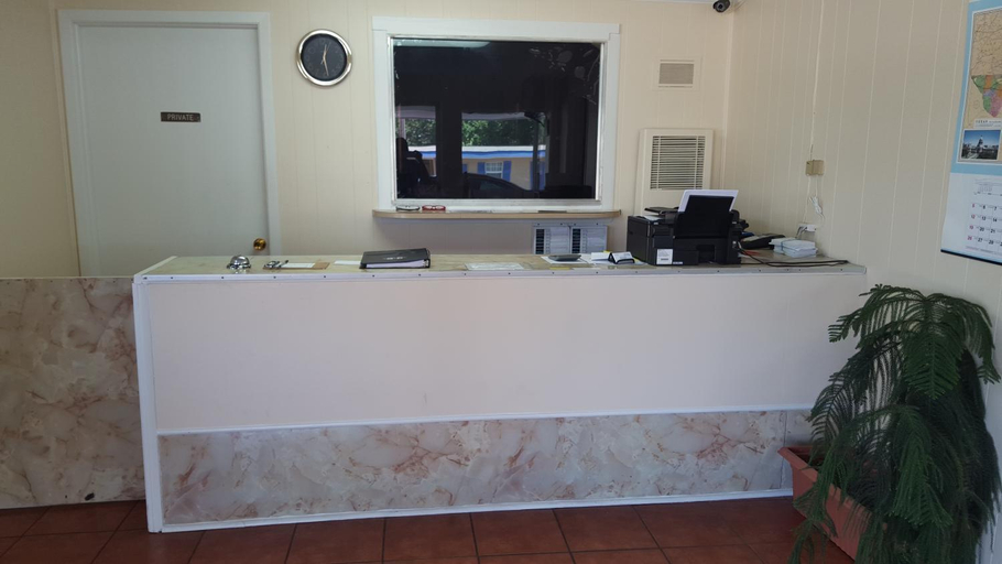 Public Area 2, Royal Inn, Brown