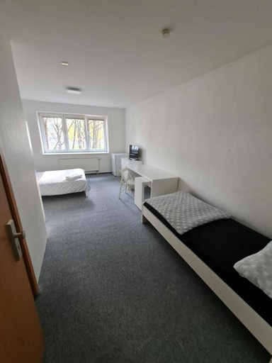 Others 4, Privat zimmer, Rostock