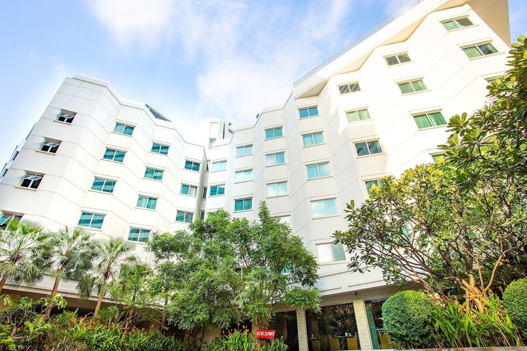 Exterior & Views 2, Graceland Hotel Bangkok, Wattana