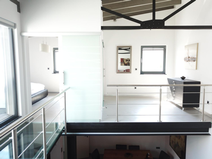 Dining Room 9