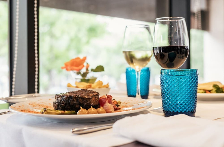 Food & Drinks 5, MARQUES DE POMBAL HOTEL, Lisbon