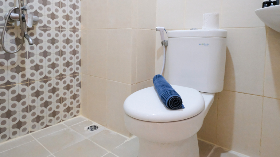 Bathroom 7