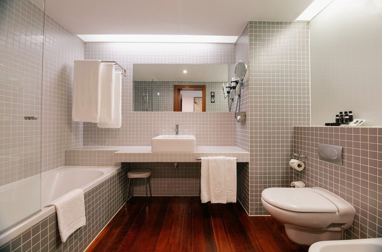 Bathroom 4, Hotel Acores Lisboa, Lisbon