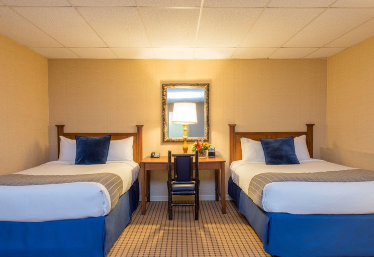 Bedroom 3, Wolfeboro Inn, Carroll