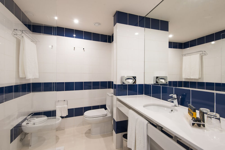 Bathroom 4, VILA GALE AMPALIUS, Loulé