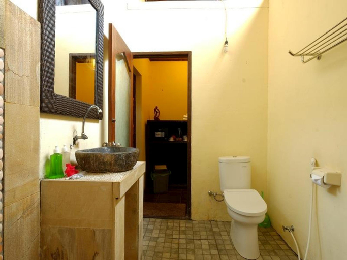 Bathroom 2, Salim Cottage, Lombok