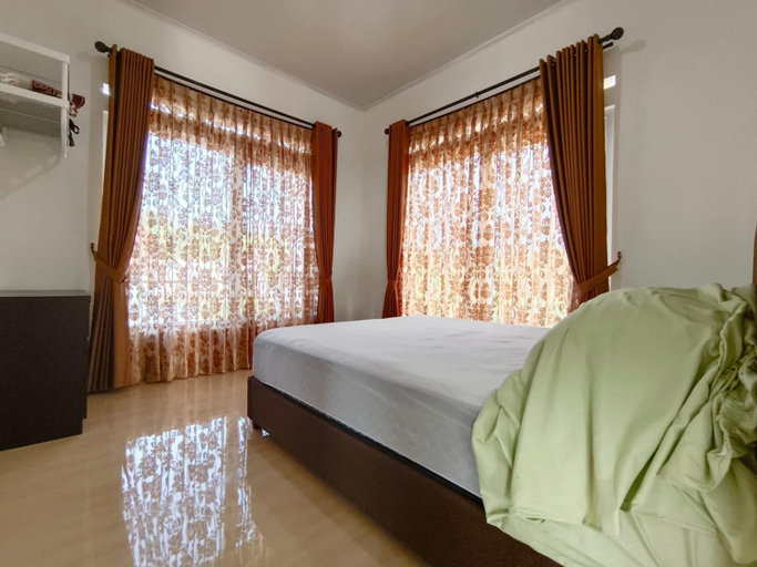 Others 4, Villa Cisarua KB Isyana, Bogor