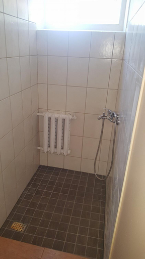 Others 5, Jarva Jahindusklubi HOSTEL, Paide