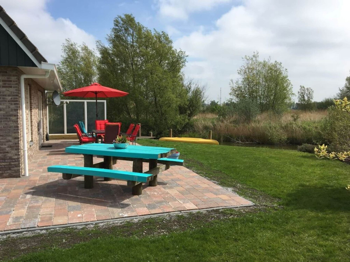 Property amenity 5, Beachvilla Grachtenblik, Wûnseradiel