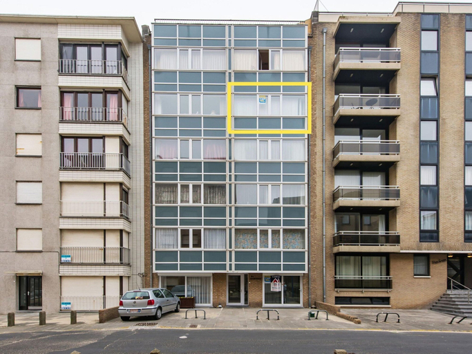 Others 2, Cozy Apartment in Belgium With Parking, West-Vlaanderen
