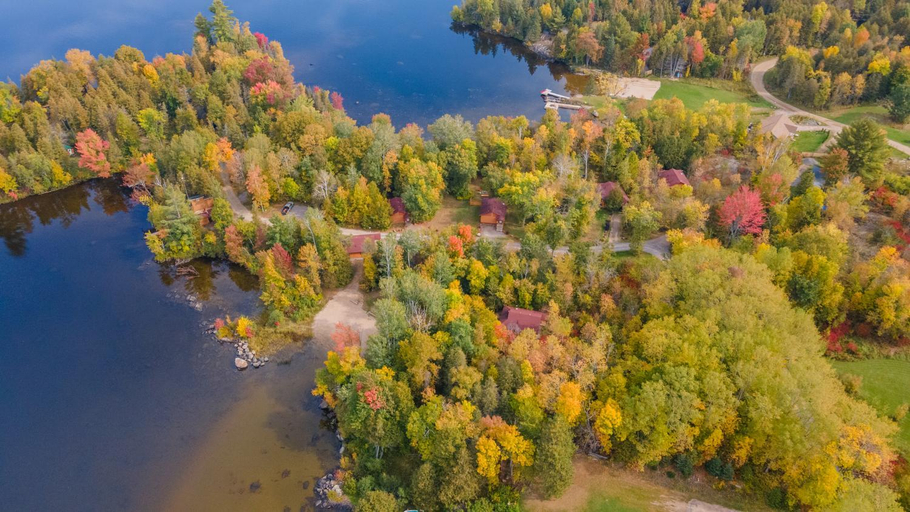 Others 5, Lakepoint Cottage Resort, Renfrew