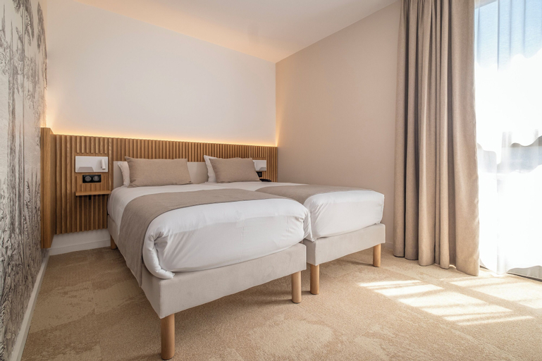 Bedroom 26