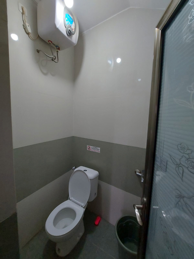 Bathroom 3