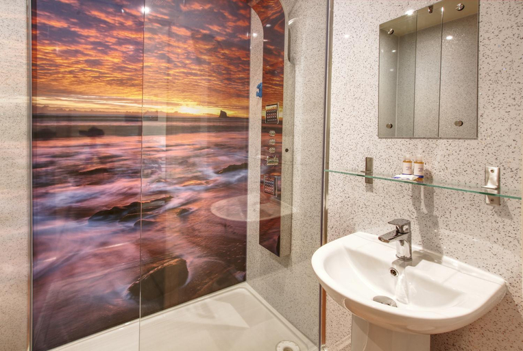 Bathroom 2, Sea breeze, North Yorkshire