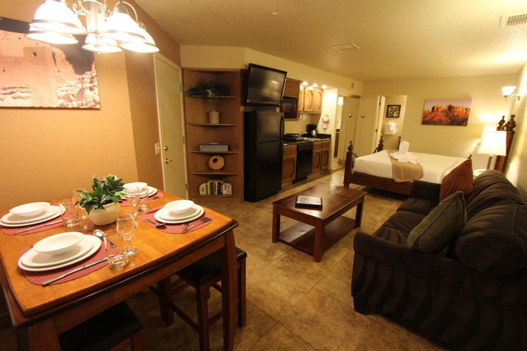 Dining Room 1
