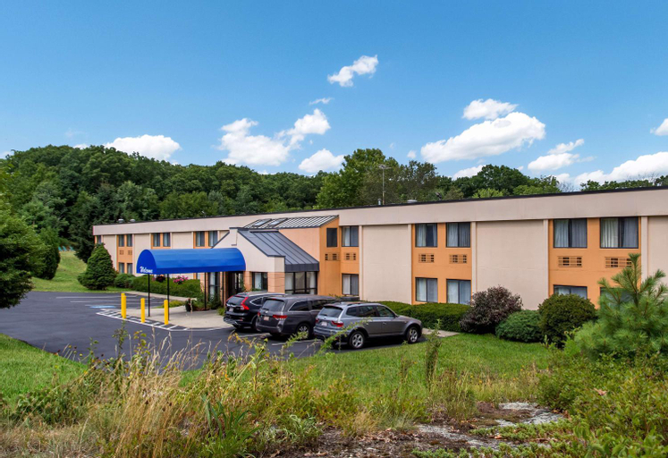 All Seasons Inn & Suites, Providence