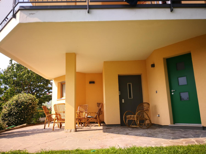 Others 4, B&B Esmeralda, Trento