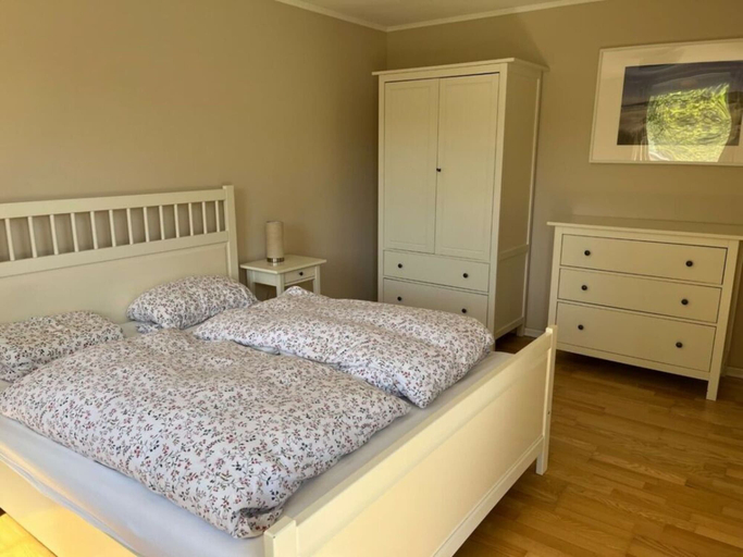 Bedroom 4, Roca Comfortable Holiday Residence, Ostholstein