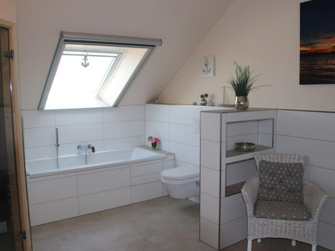 Bathroom 2, Sea Moments North Sea, Wesermarsch