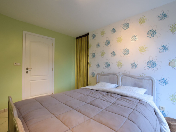 Bedroom 3, Spacious and Charming House With Terrace, Luxembourg